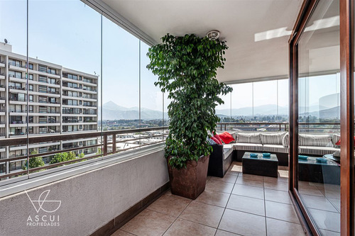 Departamento En Venta De 3 Dorm. En Lo Barnechea