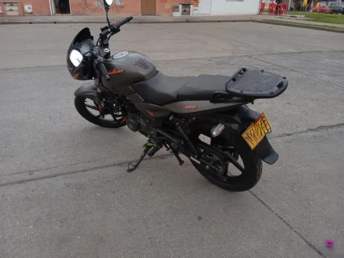 Moto Bajaj Pulsar 180 Fi Neon 2022