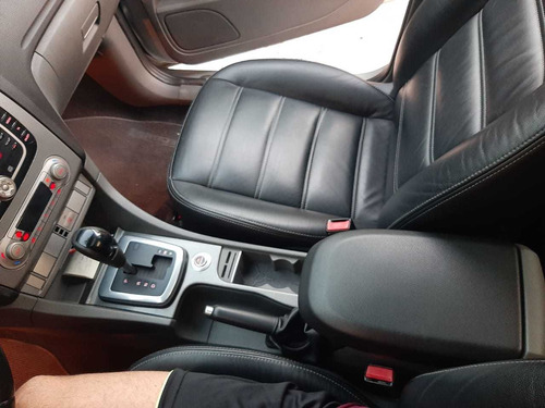 Ford Focus 2009 - Sedan - Ghia - Automático - 2.0 - Gasol