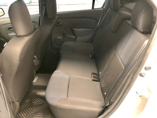 Renault Logan Life 1.6 2021