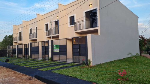 Imagen 4 de 12 de Casa Tipo Duplex A Estrenar 3 Dormitorios 1 En Suite Imprdbl