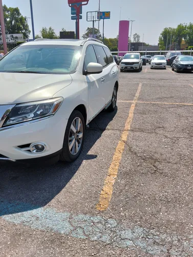 Nissan Pathfinder 3.5 Exclusive 4x4 Cvt