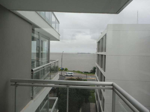 Hermoso Apartamento De 1 Dorm Con Vista Al Rio!