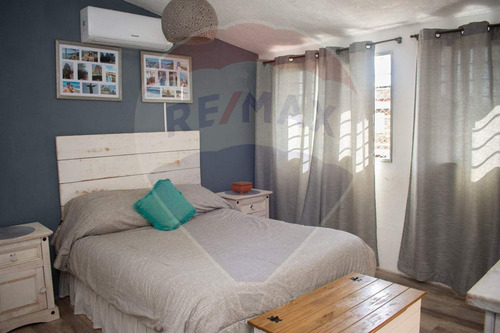 Venta De Casa Tipo Duplex 2 Dormitorios En Pando