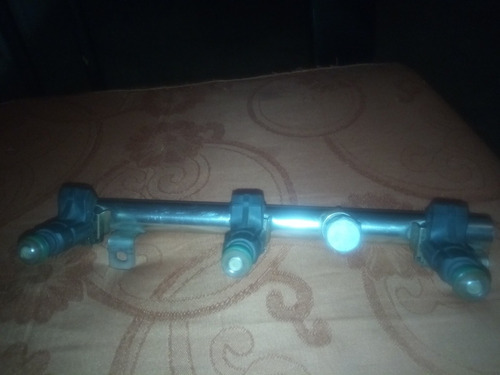 Imagen 3 de 3 de Inyectores Y Flauta Benelli Tnt 899
