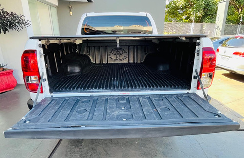 Toyota Hilux Caminhonete 2.8 16V SRV 4X4 DIESEL CABINE DUPLA AUTOMÁTICO