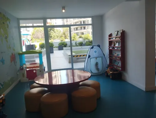 Depto.en Tercer Piso,vista Al Interior Del Edificio.