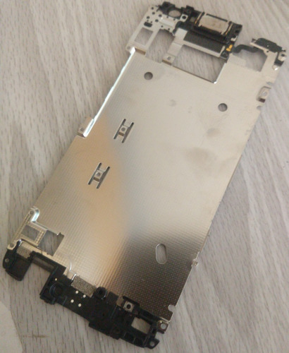 Lamina Intermedia Para Motorola X4 Con Auricular (Usado)