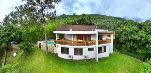 Villa De Venta En Jarabacoa 