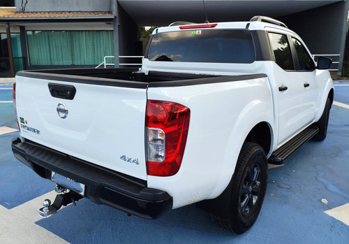 Nissan Frontier 2.3 Attack Cab. Dupla 4x4 Aut. 4p