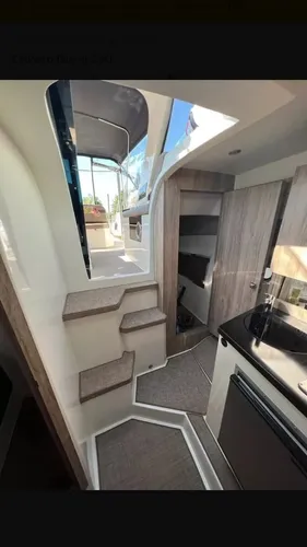 Quest Yachts 290 Con Mercruiser 350 Hp V8 Dp 0km