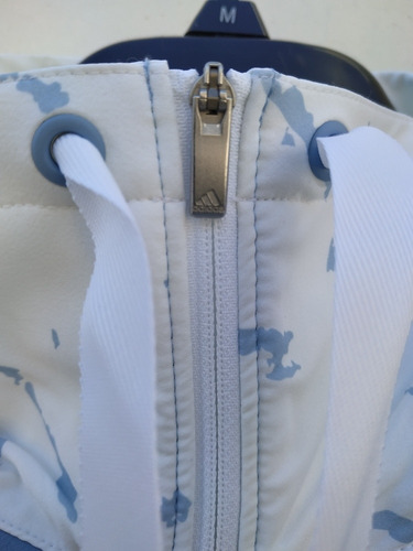 Imagen 3 de 8 de Camperas adidas Nuevas
