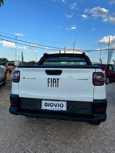 Fiat Strada 1.4 8v Freedom Cd