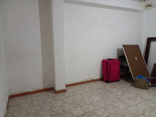 Imagen 19 de 25 de Amplio Local Comercial Con Vivienda De 3 Niveles En San Juan De Los Morros.23-6759 Yinett A.