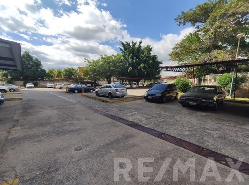 Imagen 14 de 17 de Avenida Bolivar, Apartamento En Venta