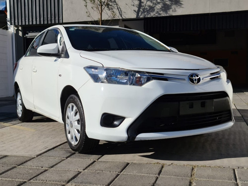 Toyota Yaris Sd Core 2017