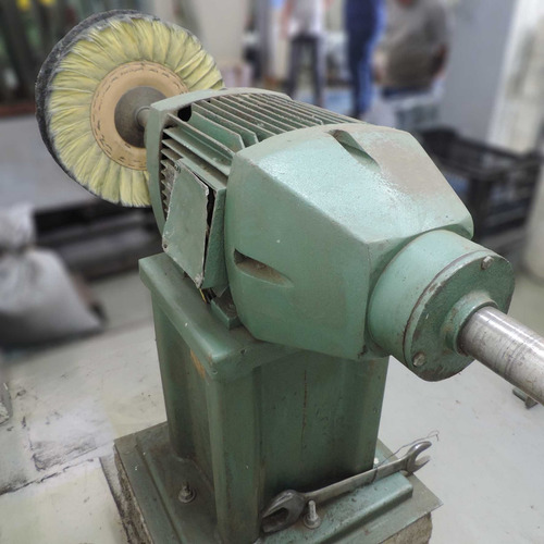 Politriz Industrial Com Base Para Panelas E Peças - Rebel