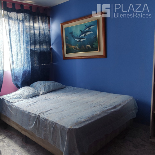 Imagen 8 de 10 de Apartamento En Venta Urb San Isidro Res Uris 04241408770