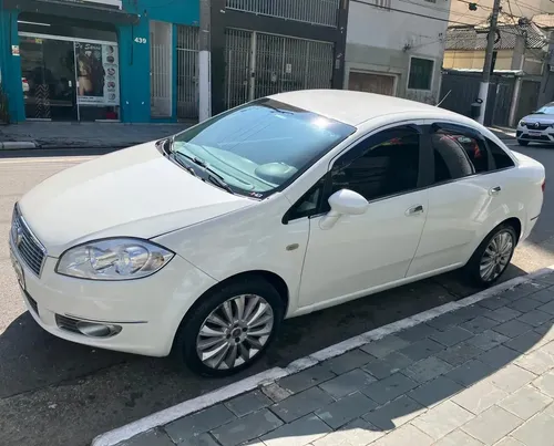 Imagem de Fiat Linea 2015 1.8 16v Essence Flex 4p