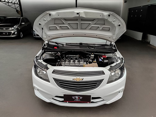 Imagem 10 de 15 de Chevrolet Onix 1.0 Mpfi Joy 8v