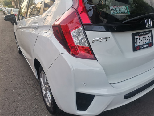 Imagen 12 de 14 de Honda Fit 2015 Automático Fun Factura Orginal