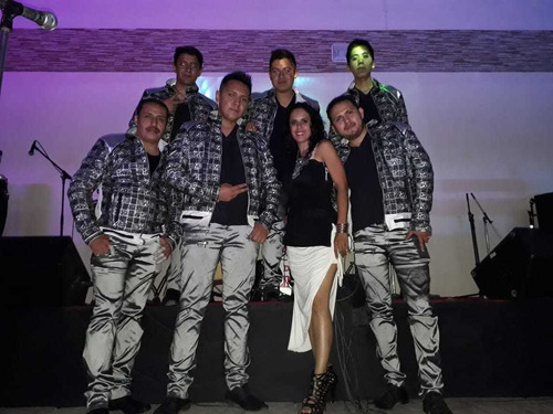 Grupo Musical Versatil O Norteño Los Yannis De Linares