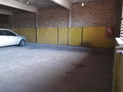 Imagen 4 de 7 de Cochera En Venta En Banfield Oeste