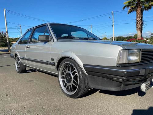 Imagem 2 de 10 de Volkswagen Santana Cd
