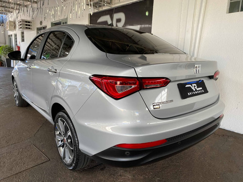 Imagem 5 de 11 de Fiat Cronos 1.8 E.torq Flex Precision Manual