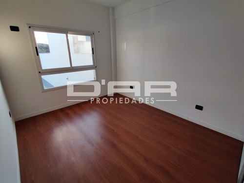 Imagen 7 de 13 de 2 Amb Contrafrente Con 2 Baños Y Patio!! Cochera Opcional - Pieres 900