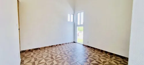 Casa En Venta De Un Nivel Con Alberca Y Jardín Privado En Colinas De Santa Fe En Xochitepec Morelos