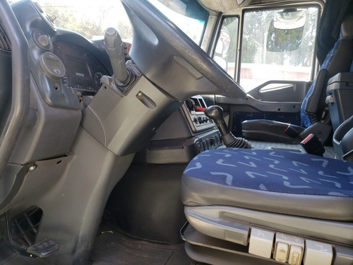 Imagem 8 de 15 de Iveco Strallis 410