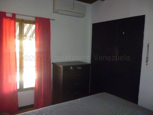 Imagen 25 de 30 de Casas En Venta Urbanizacion Colinas De Rosaleda Barquisimeto Cod Flex De Referencia # 22-18217 Mr / 0 4 1 2 1 5 1 8 8 9 3