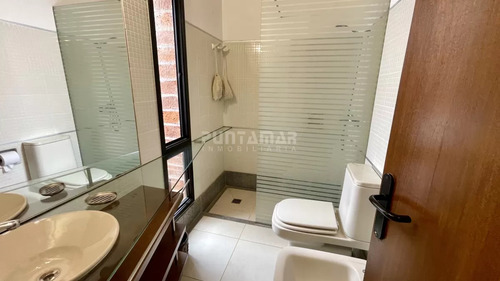 Imponente Casa 4 Dormitorios Manantiales Barrio Laguna Blanca