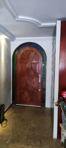 Imagen 12 de 21 de Venta De Apto. Los Teques, Urb. Simón Bolívar.