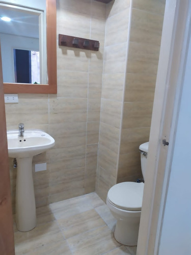 A Media Cuadra Del Cc Buenaventura