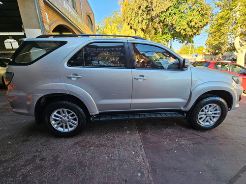 Toyota Hilux SW4 3.0 Srv I 171cv 4x4