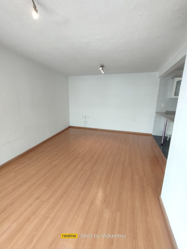 Departamento Muy Iluminado, Excelente Ubicación, Av Revolución