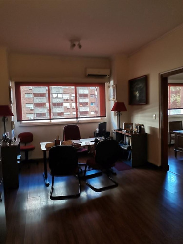 Imagen 2 de 23 de Fina Y Reciclada Oficina O Vivienda Sobre Av. Libertador
