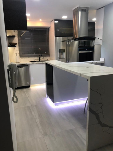 Imagen 10 de 23 de Se Vende Apartamento En El Cigarral Dv Mls #22-25169