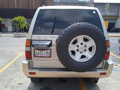 Imagen 5 de 13 de Toyota Prado