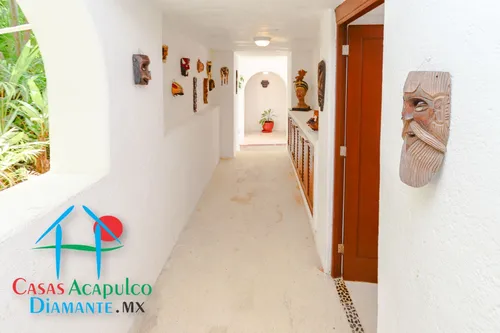 Cad Casa Ticitzin. Copropiedad. Terraza Con Alberca, Camastros Y Con Vista A La Bahía De Acapulco
