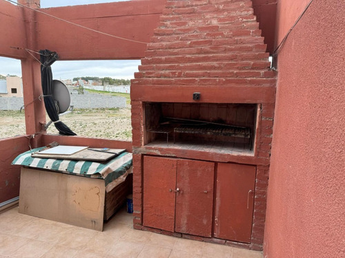Amplio Departamento En Zona Norte De Puerto Madryn Próximo A La Playa