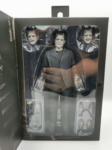 Imagen 5 de 5 de Frankenstein's Monster Bn Universal Monsters Ultimate Neca