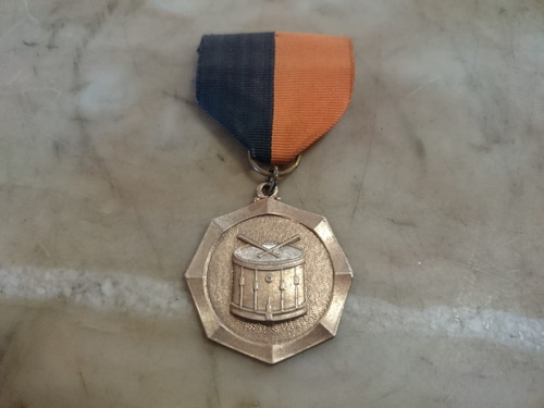 Medalha Americana Data 28-8-77 Antiga Militar 1742
