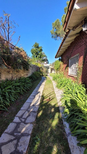 Imagen 17 de 21 de Chalet Sobre Lote De 10 X 43.30 - Castelar Norte