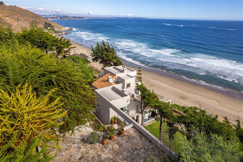 Casa Con Vista Increíble Al Mar En Condominio Beranda