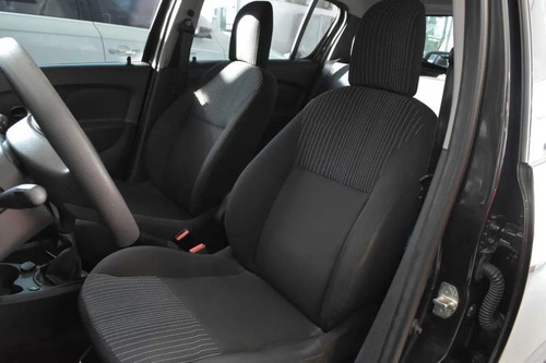 Renault Sandero 1.6 Autentique 90cv Car Cash