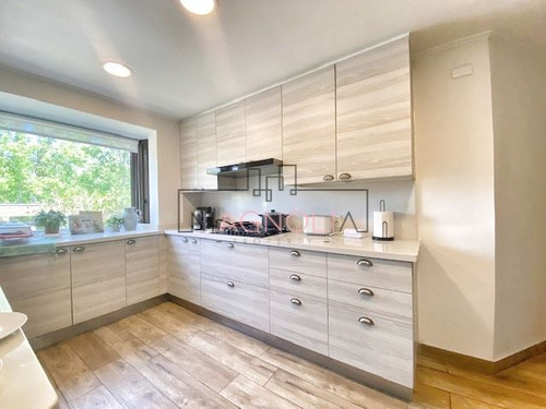 Linda Casa En Venta Estilo Ingles En Condominio