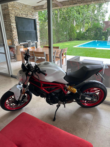 Ducati Monster 797 Permuto